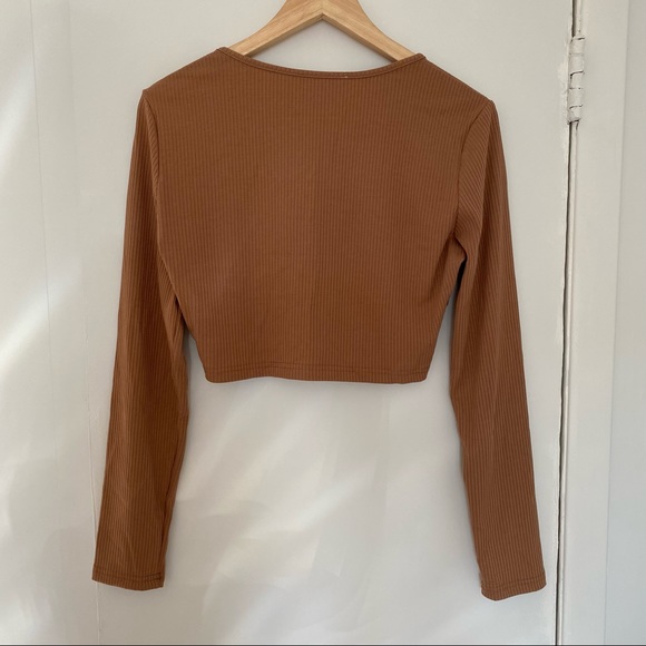 Cropped Rib Top 🤎🤍 - Picture 3 of 5